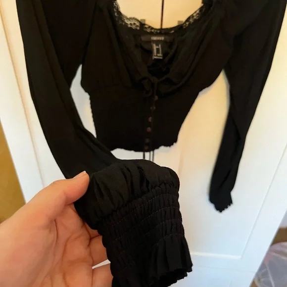 Forever 21 Black Crop Top - Picture 5 of 6